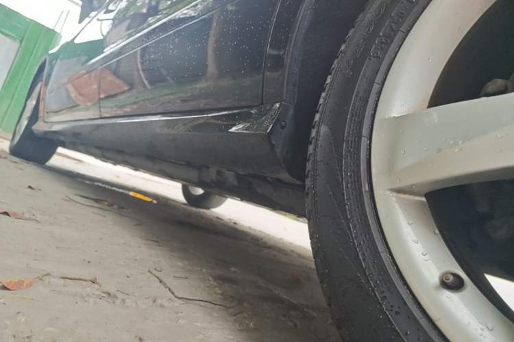 Used Mercedes-Benz R-Class 2014 R 400 4MATIC Business Model Left Side Sill