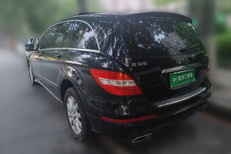 Used Mercedes-Benz R-Class 2014 R 320 4MATIC Luxury Model Rear Left 45 Deg