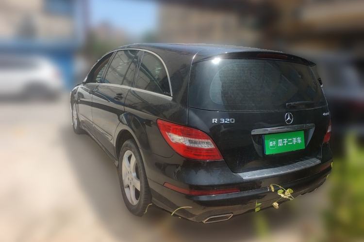 Used Mercedes-Benz R-Class 2014 R 320 4MATIC Luxury Model Rear Left 45 Deg