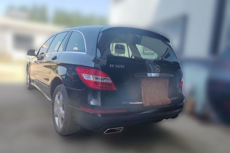 Used Mercedes-Benz R-Class 2014 R 320 4MATIC Luxury Model Rear Left 45 Deg