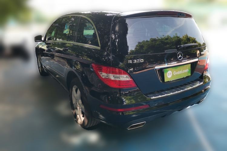 Used Mercedes-Benz R-Class 2014 R 320 4MATIC Luxury Model Rear Left 45 Deg