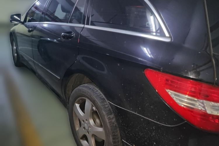 Used Mercedes-Benz R-Class 2014 R 400 4MATIC Business Model Rear Left 45 Deg