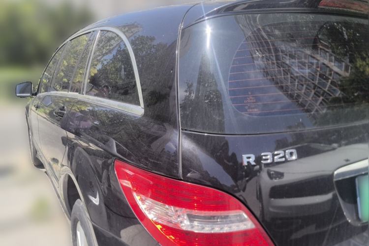 Used Mercedes-Benz R-Class 2014 R 320 4MATIC Business Model Rear Left 45 Deg
