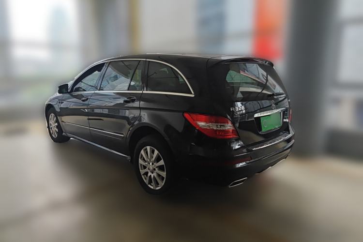 Used Mercedes-Benz R-Class 2014 R 320 4MATIC Business Model Rear Left 45 Deg