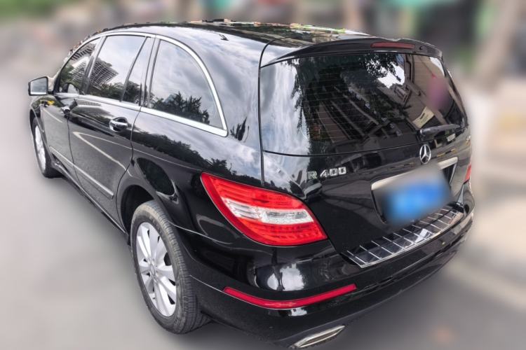 Used Mercedes-Benz R-Class 2014 R 400 4MATIC Luxury Model Rear Left 45 Deg