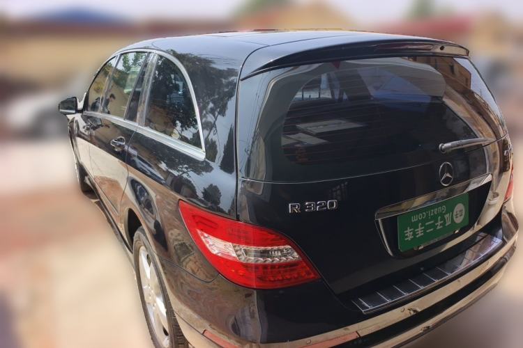 Used Mercedes-Benz R-Class 2014 R 320 4MATIC Luxury Model Rear Left 45 Deg