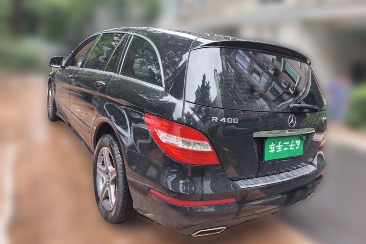 Used Mercedes-Benz R-Class 2014 R 400 4MATIC Luxury Model Rear Left 45 Deg