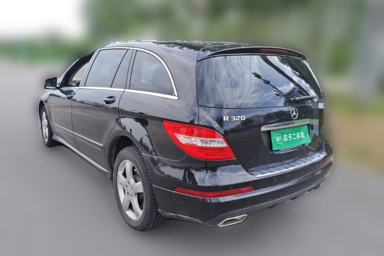 Used Mercedes-Benz R-Class 2014 R 320 4MATIC Luxury Model Rear Left 45 Deg