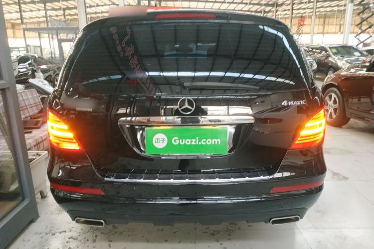 Used Mercedes-Benz R-Class 2014 R 320 4MATIC Luxury Model Rear