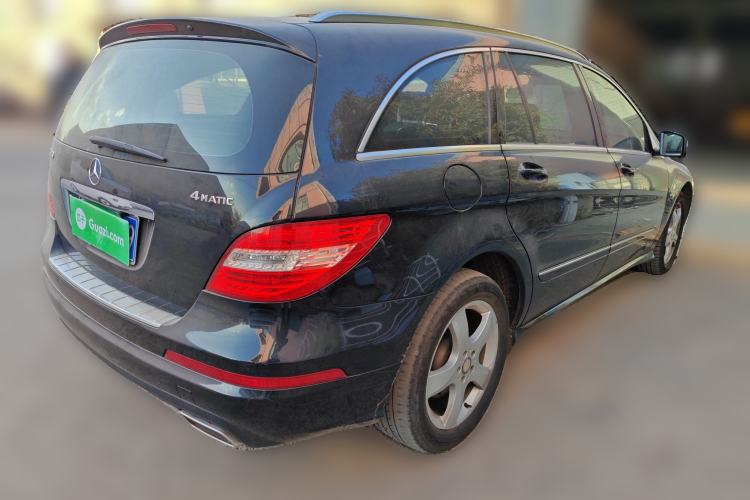 Used Mercedes-Benz R-Class 2014 R 320 4MATIC Luxury Model Rear Right 45 Deg