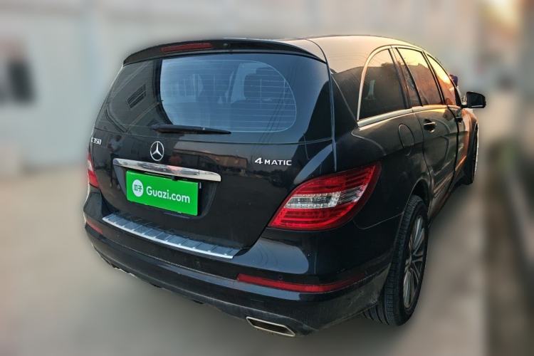 Used Mercedes-Benz R-Class 2014 R 320 4MATIC Luxury Model Rear Right 45 Deg