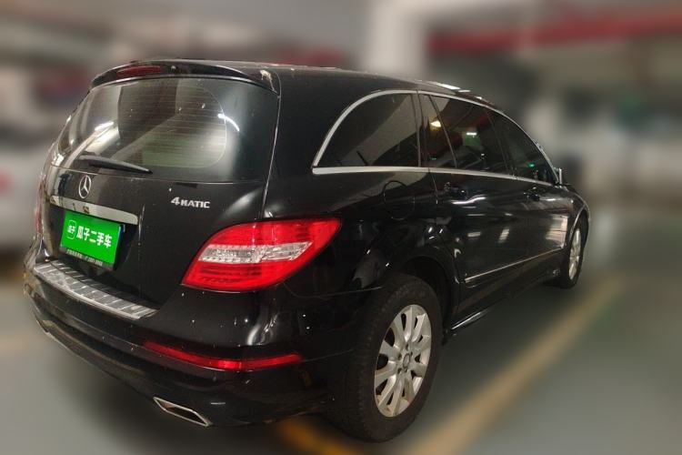 Used Mercedes-Benz R-Class 2014 R 320 4MATIC Business Model Rear Right 45 Deg