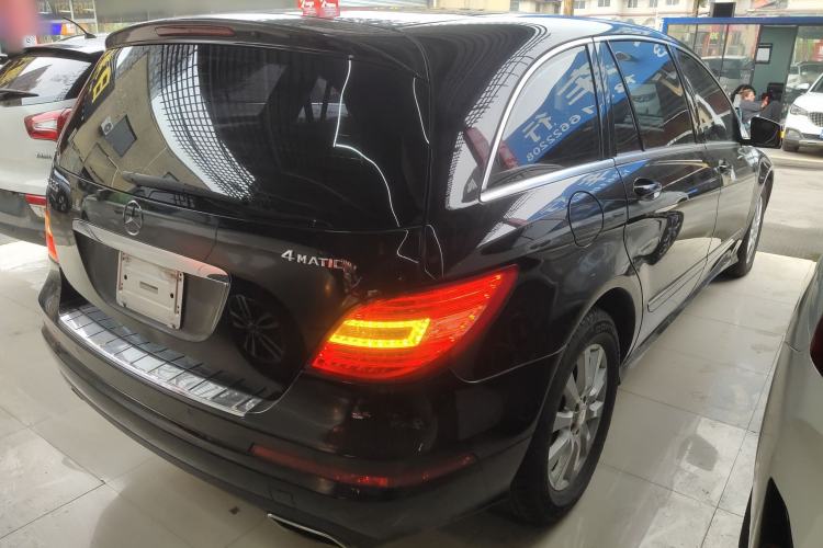 Used Mercedes-Benz R-Class 2014 R 320 4MATIC Business Model Rear Right 45 Deg