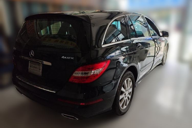 Used Mercedes-Benz R-Class 2014 R 320 4MATIC Business Model Rear Right 45 Deg