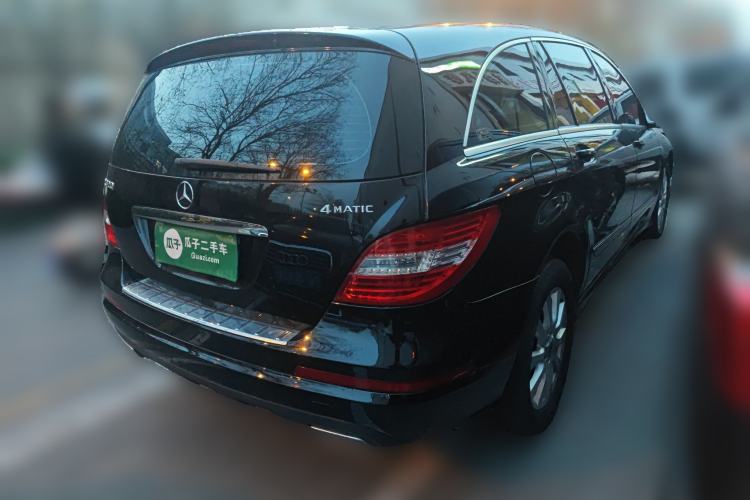 Used Mercedes-Benz R-Class 2014 R 320 4MATIC Business Model Rear Right 45 Deg