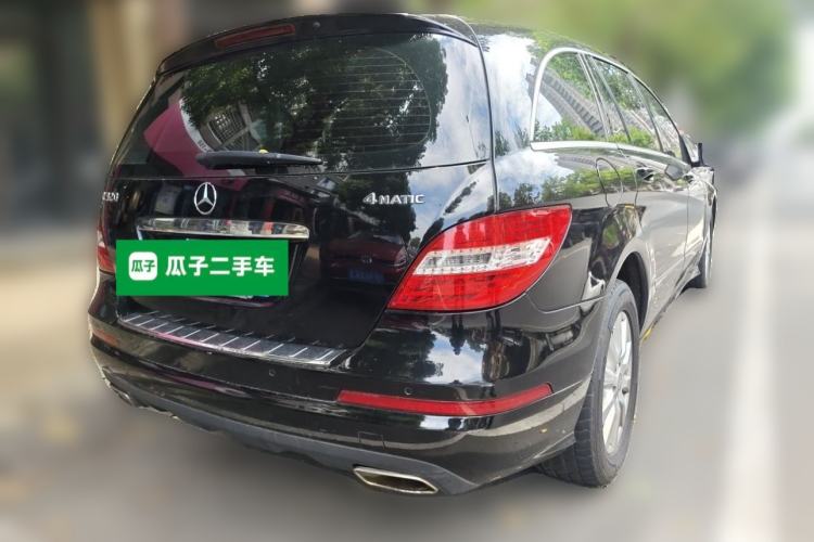 Used Mercedes-Benz R-Class 2014 R 320 4MATIC Business Model Rear Right 45 Deg