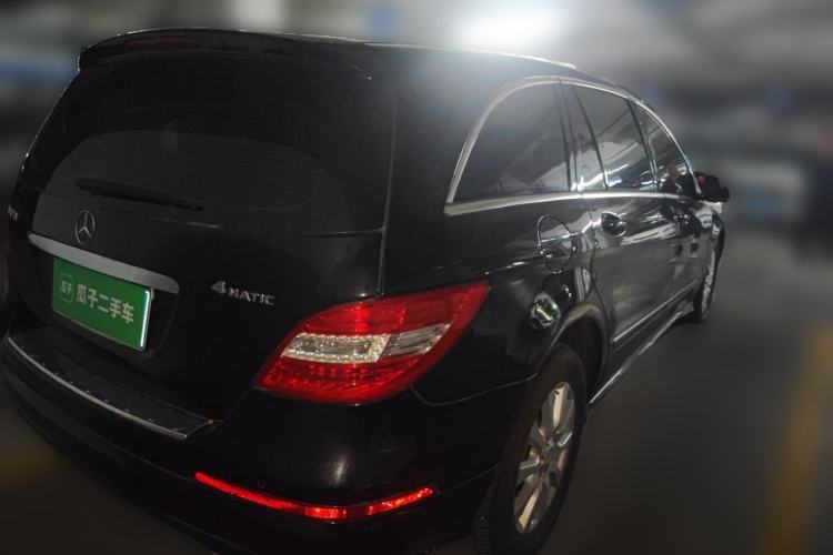 Used Mercedes-Benz R-Class 2014 R 320 4MATIC Business Model Rear Right 45 Deg