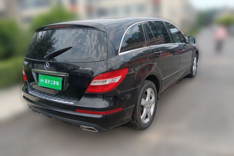Used Mercedes-Benz R-Class 2014 R 400 4MATIC Business Model Rear Right 45 Deg