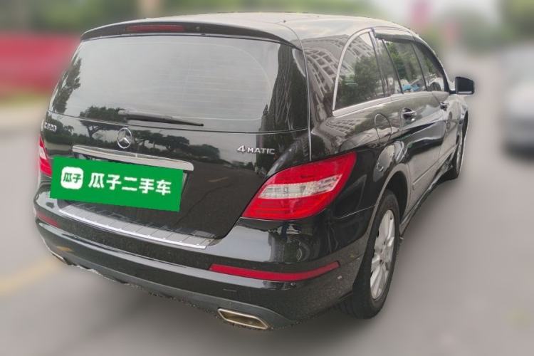 Used Mercedes-Benz R-Class 2014 R 320 4MATIC Business Model Rear Right 45 Deg