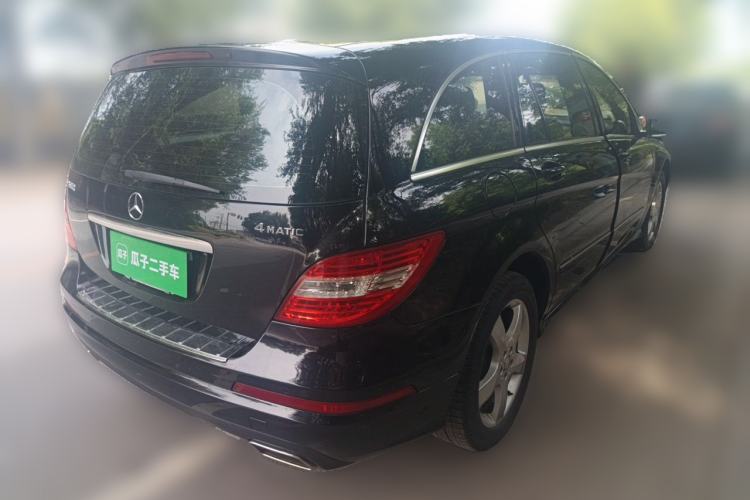 Used Mercedes-Benz R-Class 2014 R 320 4MATIC Luxury Model Rear Right 45 Deg