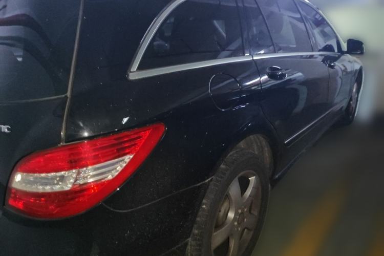 Used Mercedes-Benz R-Class 2014 R 400 4MATIC Business Model Rear Right 45 Deg