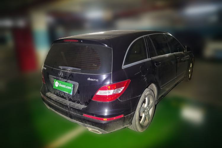 Used Mercedes-Benz R-Class 2014 R 320 4MATIC Luxury Model Rear Right 45 Deg