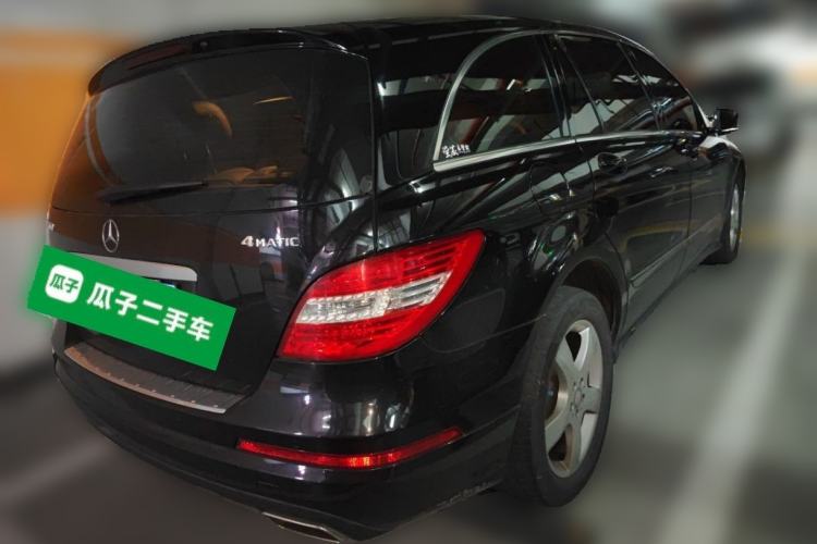 Used Mercedes-Benz R-Class 2014 R 400 4MATIC Business Model Rear Right 45 Deg