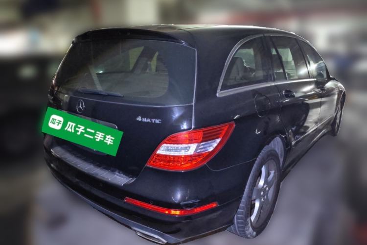 Used Mercedes-Benz R-Class 2014 R 400 4MATIC Business Model Rear Right 45 Deg