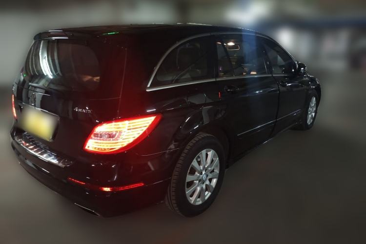 Used Mercedes-Benz R-Class 2014 R 320 4MATIC Business Model Rear Right 45 Deg