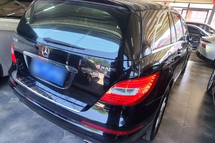 Used Mercedes-Benz R-Class 2014 R 320 4MATIC Business Model Rear Right 45 Deg