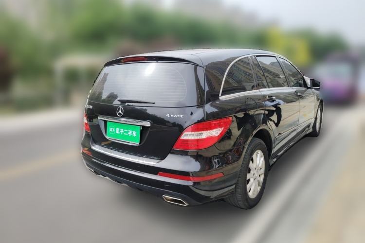 Used Mercedes-Benz R-Class 2014 R 320 4MATIC Business Model Rear Right 45 Deg