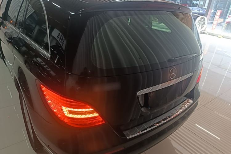 Used Mercedes-Benz R-Class 2014 R 320 4MATIC Business Model Rear