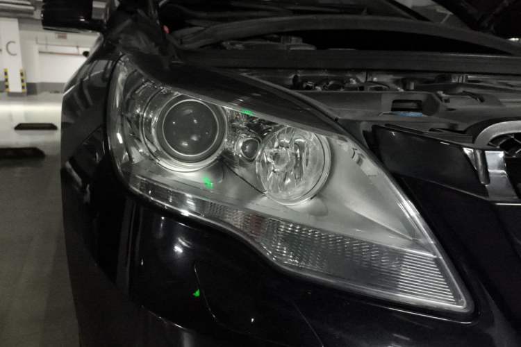 Used Mercedes-Benz R-Class 2014 R 320 4MATIC Business Model Right Front Headlight