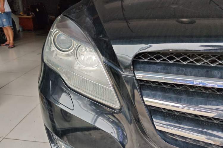 Used Mercedes-Benz R-Class 2014 R 320 4MATIC Business Model Right Front Headlight