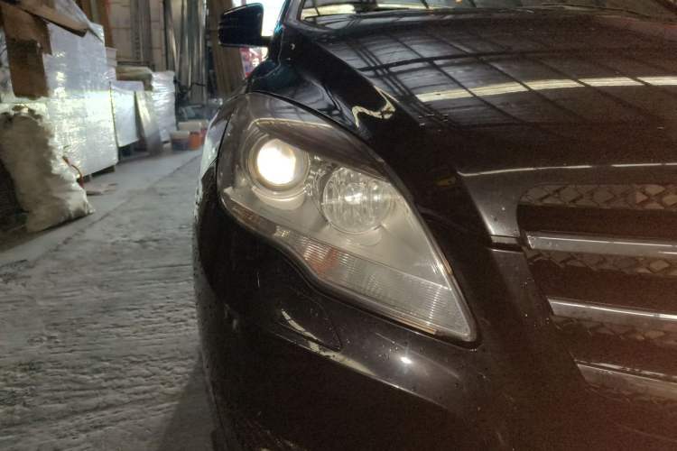 Used Mercedes-Benz R-Class 2014 R 320 4MATIC Business Model Right Front Headlight