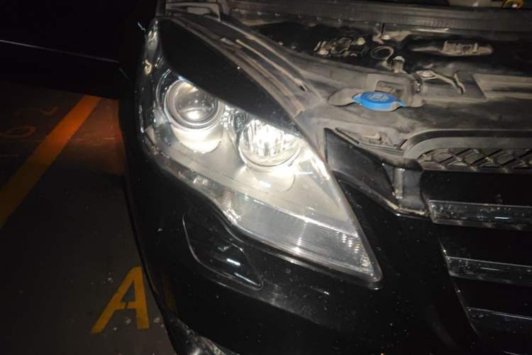 Used Mercedes-Benz R-Class 2014 R 320 4MATIC Business Model Right Front Headlight