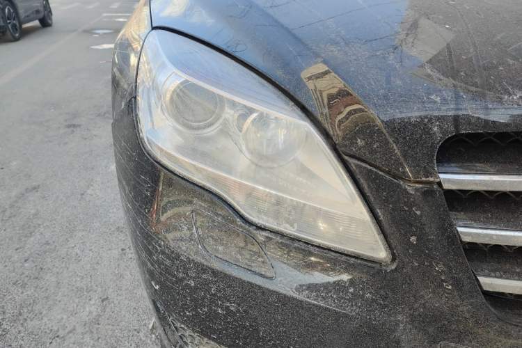 Used Mercedes-Benz R-Class 2014 R 400 4MATIC Business Model Right Front Headlight