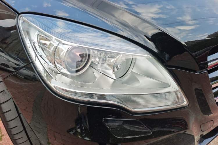 Used Mercedes-Benz R-Class 2014 R 320 4MATIC Business Model Right Front Headlight