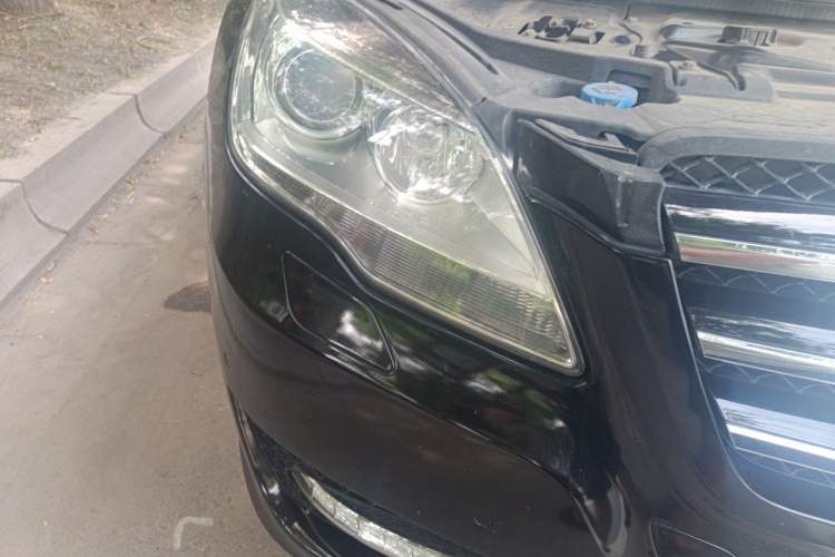 Used Mercedes-Benz R-Class 2014 R 320 4MATIC Luxury Model Right Front Headlight