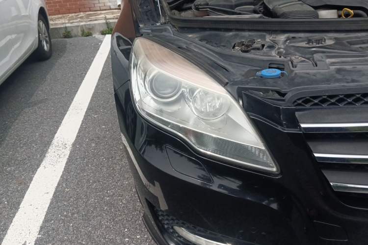 Used Mercedes-Benz R-Class 2014 R 320 4MATIC Business Model Right Front Headlight