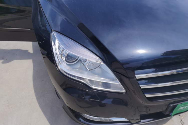Used Mercedes-Benz R-Class 2014 R 320 4MATIC Luxury Model Right Front Headlight