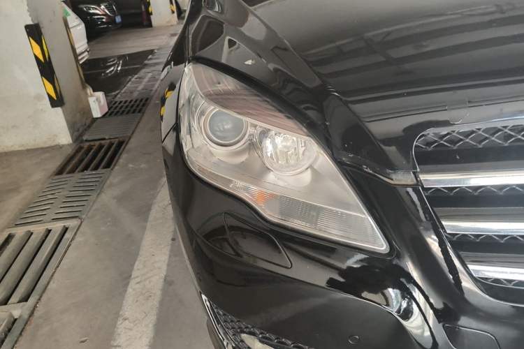 Used Mercedes-Benz R-Class 2014 R 320 4MATIC Business Model Right Front Headlight