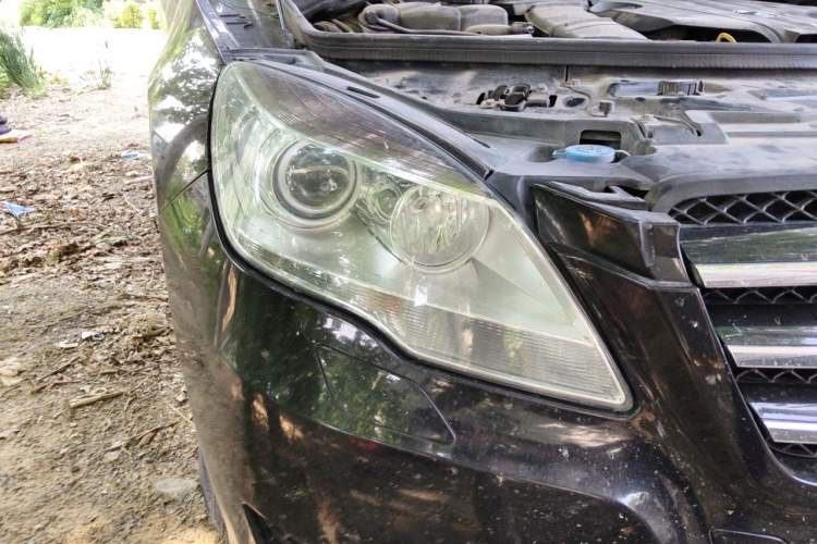 Used Mercedes-Benz R-Class 2014 R 400 4MATIC Business Model Right Front Headlight