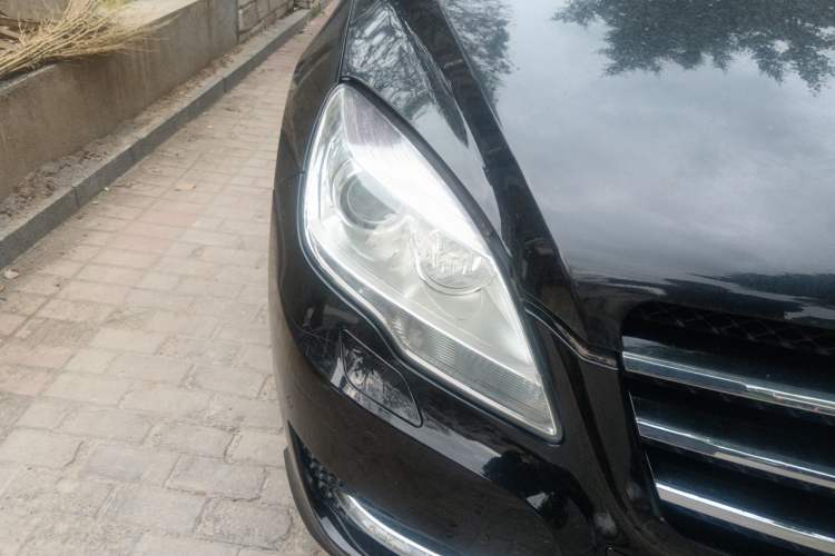 Used Mercedes-Benz R-Class 2014 R 320 4MATIC Business Model Right Front Headlight
