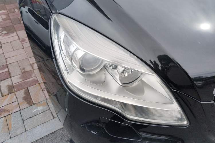 Used Mercedes-Benz R-Class 2014 R 320 4MATIC Business Model Right Front Headlight
