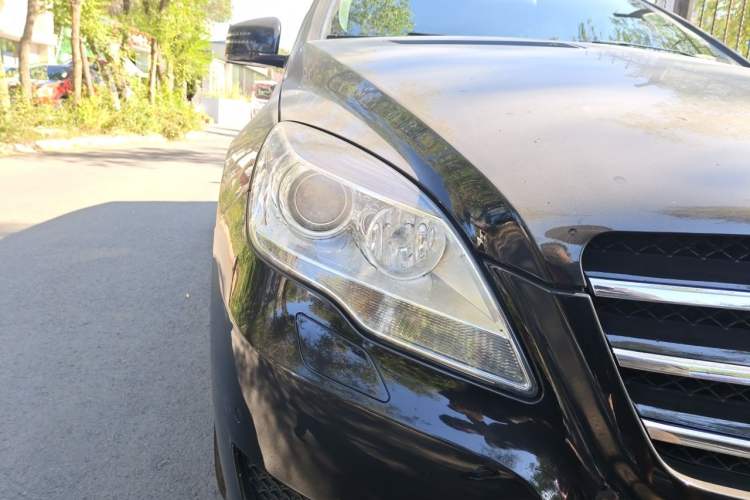 Used Mercedes-Benz R-Class 2014 R 320 4MATIC Business Model Right Front Headlight