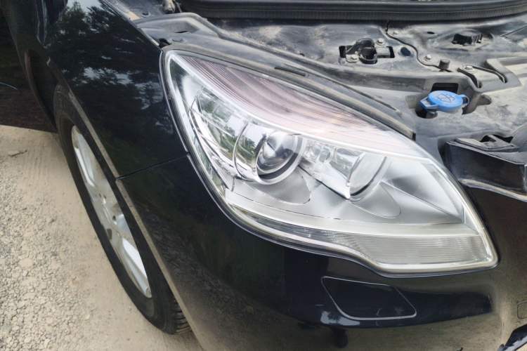 Used Mercedes-Benz R-Class 2014 R 320 4MATIC Business Model Right Front Headlight