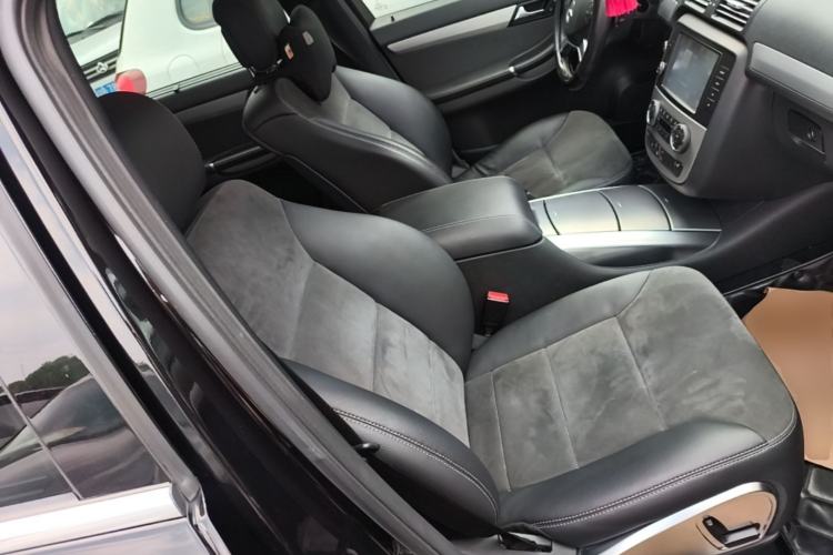 Used Mercedes-Benz R-Class 2014 R 320 4MATIC Business Model Right Front Seat