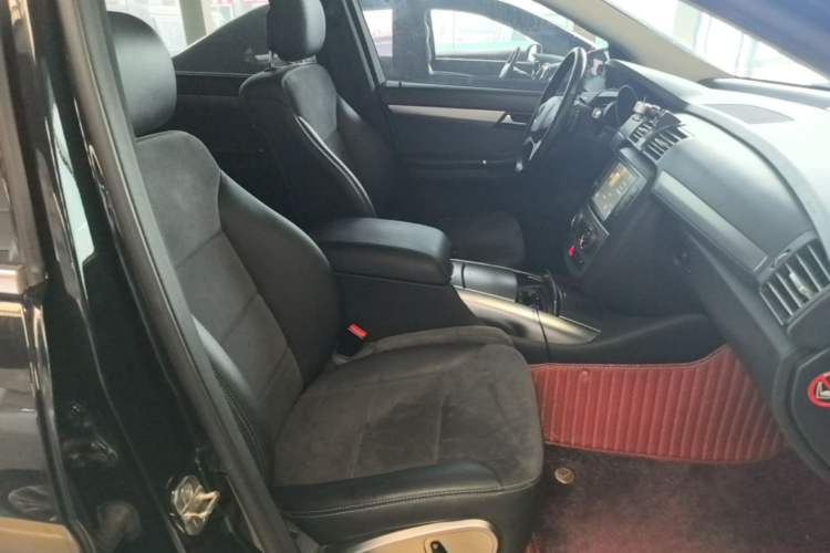 Used Mercedes-Benz R-Class 2014 R 320 4MATIC Business Model Right Front Seat