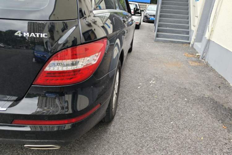 Used Mercedes-Benz R-Class 2014 R 320 4MATIC Business Model Right Rear Taillight